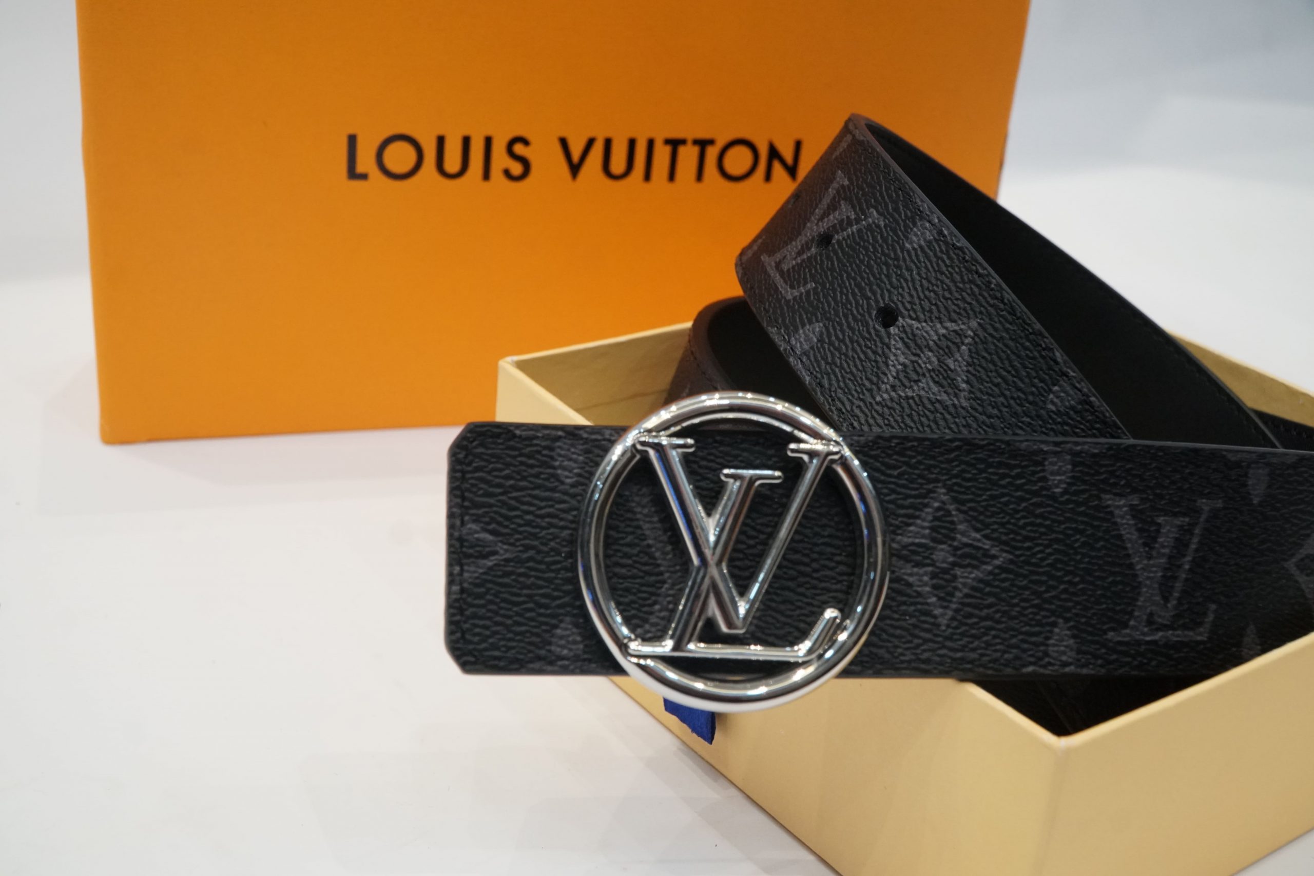 Dây lưng Louis Vuitton M-22